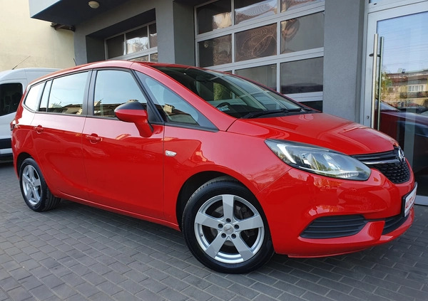 Opel Zafira cena 39900 przebieg: 221000, rok produkcji 2017 z Warszawa małe 529